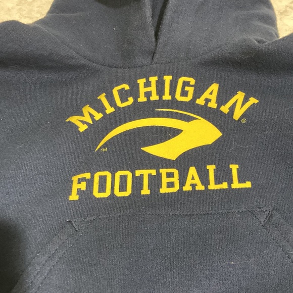 Michigan Football hooded pullover sweatshirt - Picture 2 of 7